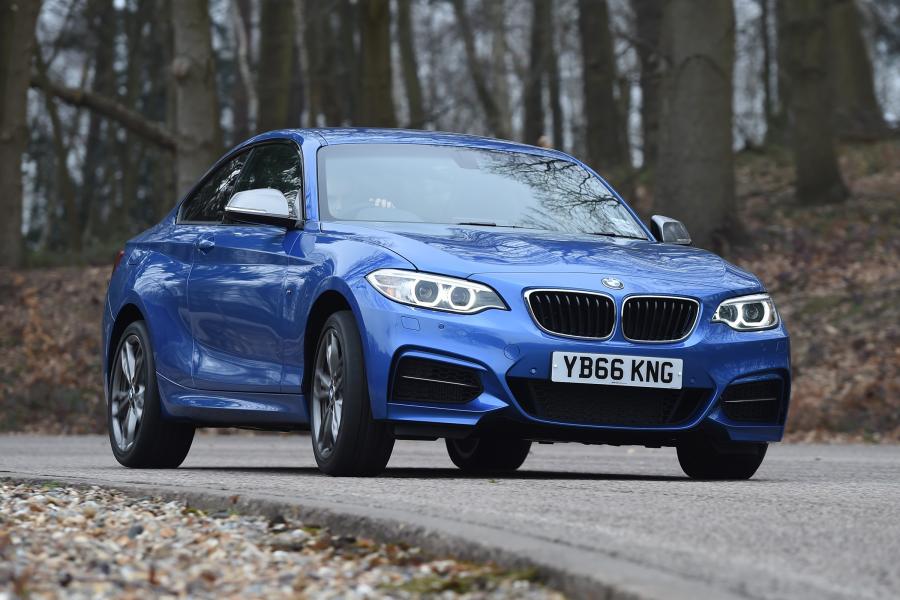  BMW M240i Coupe 2016 года  (UK) (фото 20 из 25)